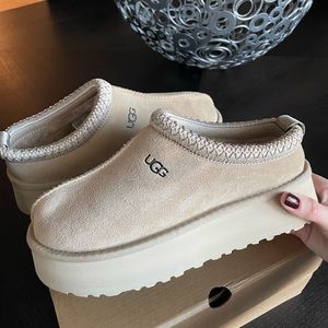 UGG Women’s Tazz Slipper- Mustard Seed